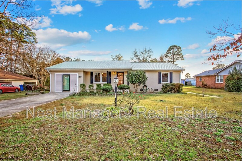 6525 Senator Dr in Fayetteville, NC - Building Photo