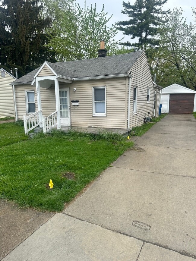 property at 8671 Hudson Ave