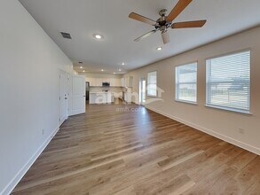 2908 20th Ave W in Bradenton, FL - Foto de edificio - Building Photo