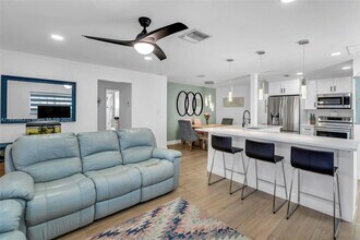 9212 NW 81st Pl in Tamarac, FL - Building Photo - Building Photo