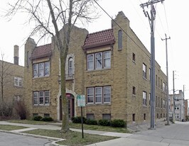 1717 E Beverly Rd in Milwaukee, WI - Building Photo