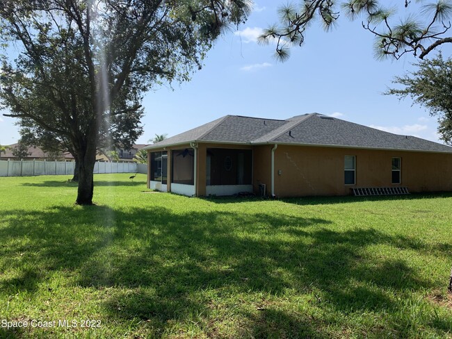 1169 White Oak Cir in Melbourne, FL - Building Photo - Building Photo