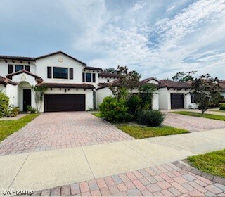 7761 Bristol Cir in Naples, FL - Building Photo - Building Photo