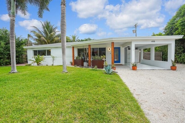 498 NE 5th Cir in Boca Raton, FL - Foto de edificio - Building Photo