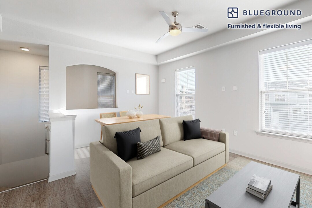 1000 Lupine in Lake Forest, CA - Building Photo