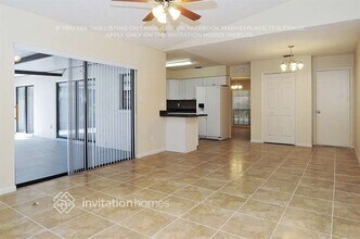 1204 Letona Ln in Valrico, FL - Foto de edificio - Building Photo