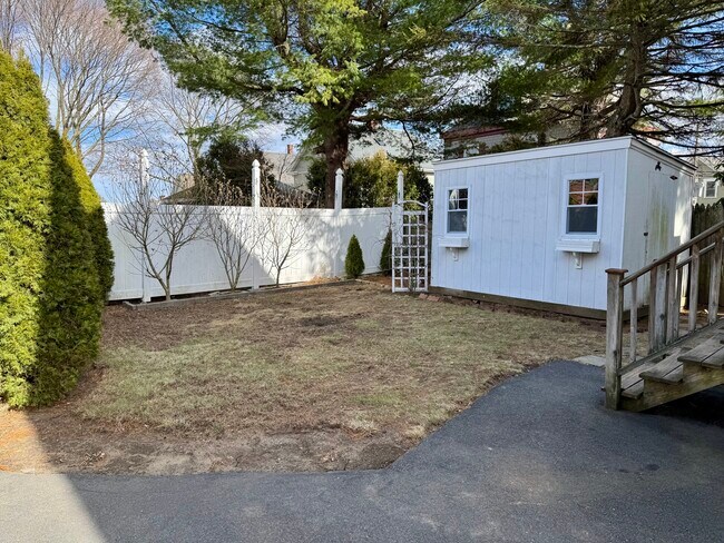 48 Balcomb St, Unit 2 in Salem, MA - Building Photo - Building Photo