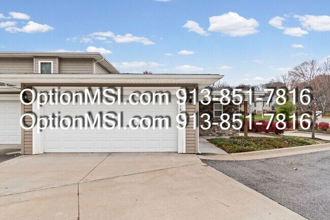 418 N Clayview Dr in Liberty, MO - Building Photo - Building Photo