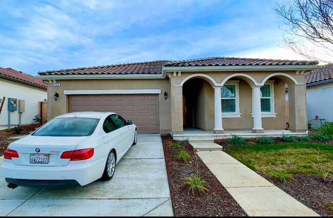 property at 634 Wood Crest Ave