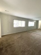 23560 Lahser Rd in Southfield, MI - Building Photo - Building Photo