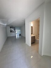 6248 Osprey Lake Cir in Riverview, FL - Building Photo - Building Photo