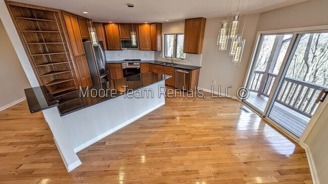 property at 1020 High Vista Dr