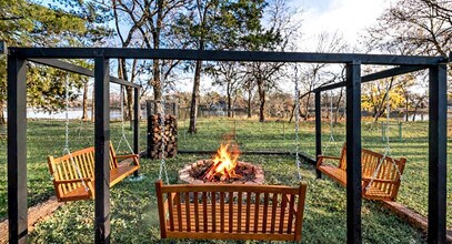 478 Westshore Dr in Wills Point, TX - Foto de edificio - Building Photo