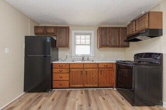 2904 S Pershing Dr in Muncie, IN - Building Photo - Building Photo