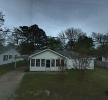 706 Beauchamp St in Manila, AR - Building Photo