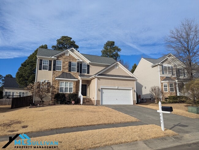 property at 4807 Mistletoe Ln