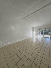 7025 W Sunrise Blvd in Plantation, FL - Building Photo - Building Photo