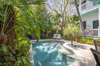 120 Angela St, Unit SI ID1384034P in Key West, FL - Foto de edificio - Building Photo