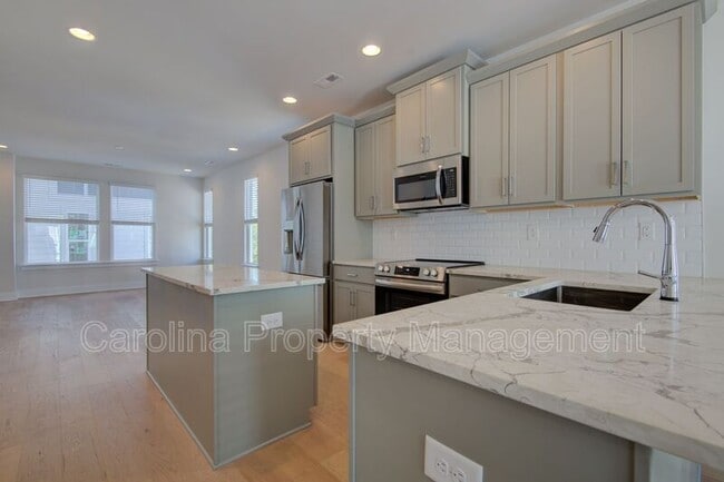 5045 York Park Ln in Charlotte, NC - Building Photo - Building Photo