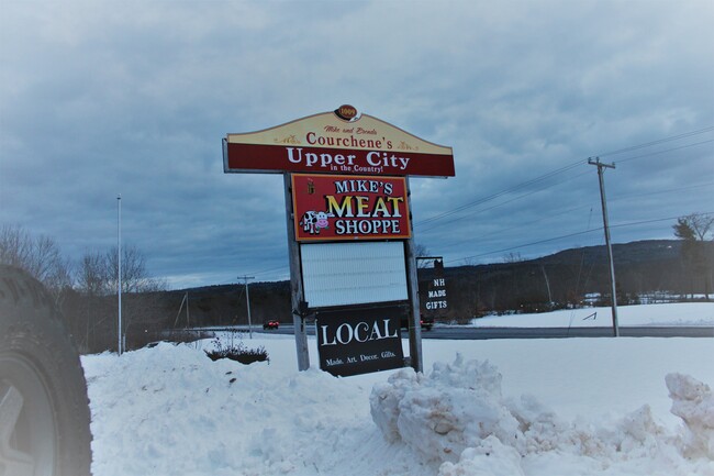 1009 Upper City Rd in Pittsfield, NH - Building Photo - Building Photo