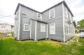 1401 Collier St in Houston, TX - Building Photo - Building Photo