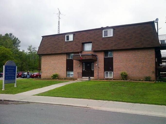 120 Jamieson St in Centre Hastings, ON - Building Photo