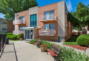 The Aberdeen Apartments in Pueblo, CO - Building Photo