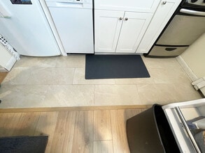 50 Elm St, Unit D in Morristown, NJ - Building Photo - Building Photo