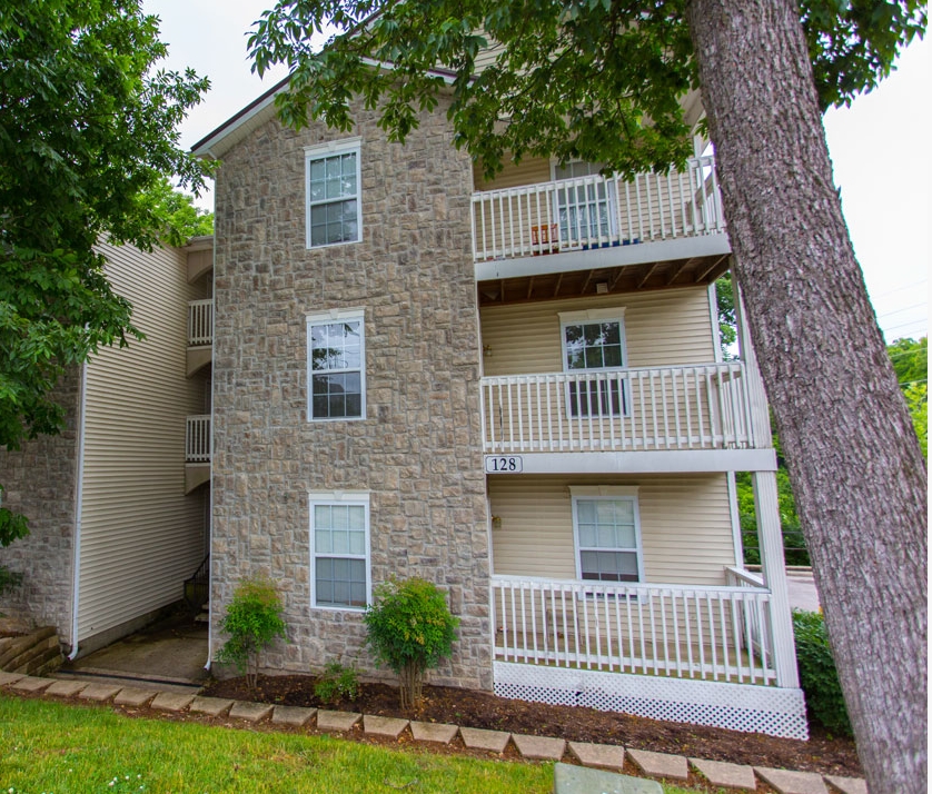 River Tanmer in Bowling Green, KY - Building Photo