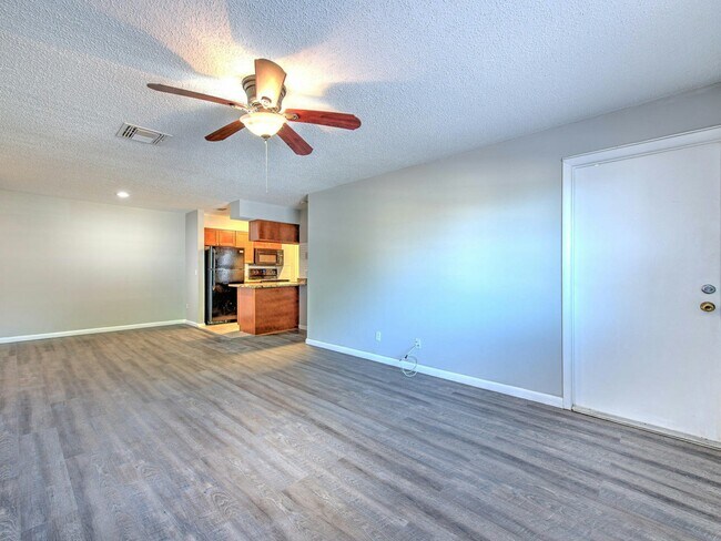 213 Berry Tree Pl in Brandon, FL - Building Photo - Building Photo