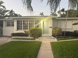 1847 Wiley St in Hollywood, FL - Building Photo