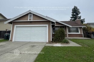 7419 Skander Way in Sacramento, CA - Building Photo
