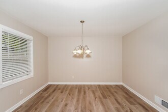 924 Charles Ct in Birmingham, AL - Building Photo - Building Photo