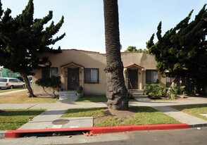 2851 West Blvd in Los Angeles, CA - Building Photo