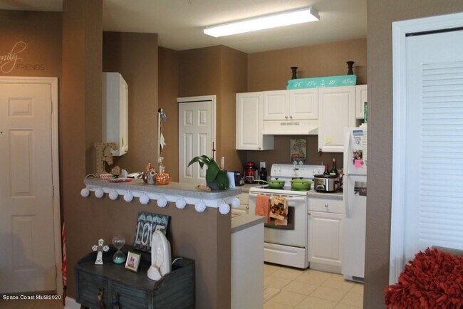 5693 Star Rush Dr in Melbourne, FL - Building Photo - Building Photo