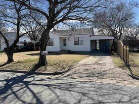 1615 Oceola Ave in Wichita Falls, TX - Building Photo