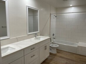 1907 San Pasqual St in Pasadena, CA - Building Photo - Building Photo