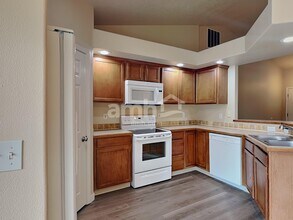 4157 W Dover Dr in Meridian, ID - Building Photo - Building Photo