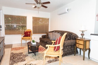 820 Lantern Tree Ln in Wellington, FL - Building Photo - Building Photo