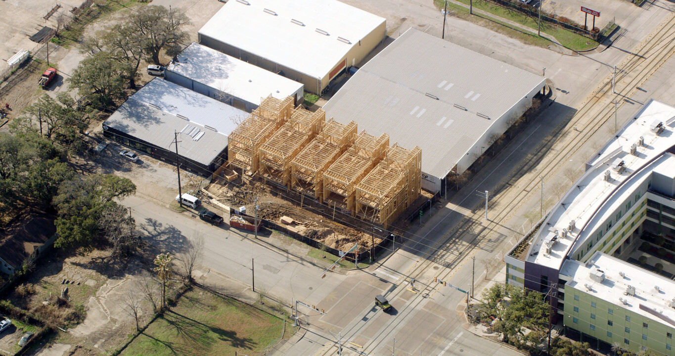 3314 Harrisburg Blvd in Houston, TX - Building Photo