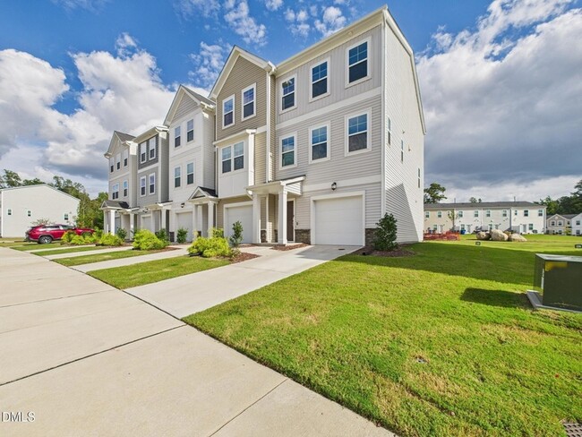 2709 Chert Ln in Raleigh, NC - Building Photo - Building Photo