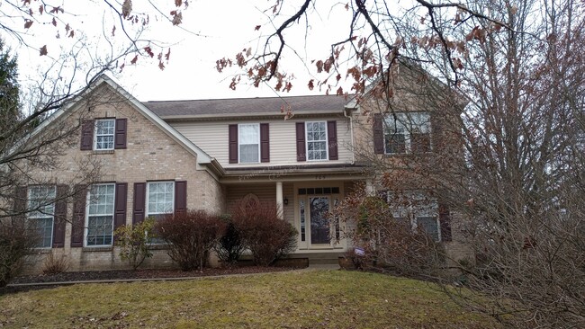 property at 709 Williamsburg Ct