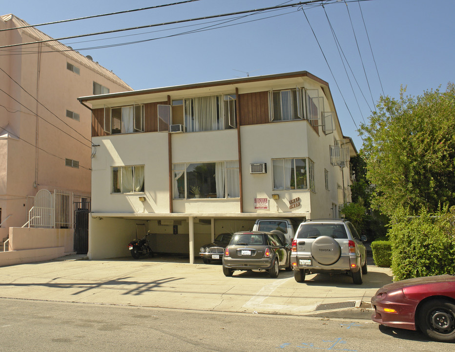 1427 N Vista St in Los Angeles, CA - Building Photo