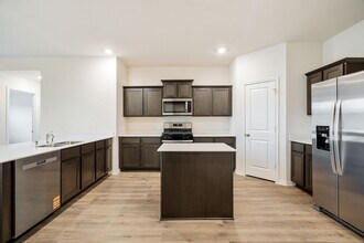 1324 Stuarts Frst Dr in Denton, TX - Building Photo - Building Photo