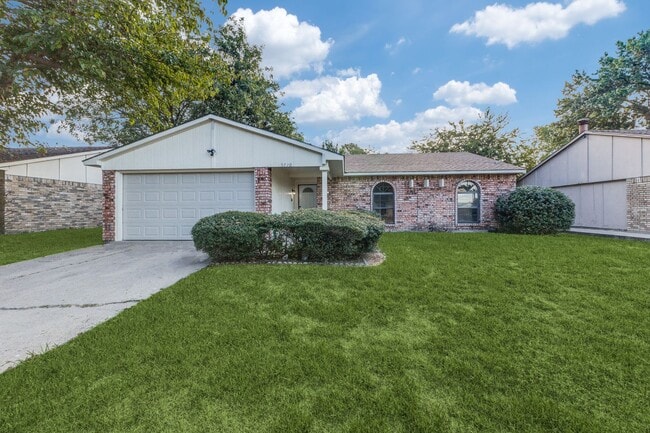 5710 Ridgecove Dr