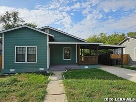 2236 Burnet St in San Antonio, TX - Building Photo
