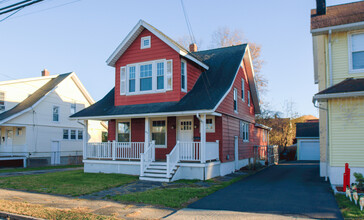 45 Glendale Ave in Bridgeport, CT - Foto de edificio - Building Photo