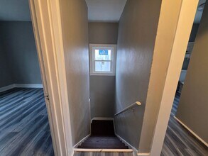 1212 Queensbury St in Pittsburgh, PA - Building Photo - Building Photo