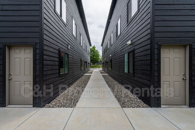 218 Reda Ln in Billings, MT - Building Photo - Building Photo