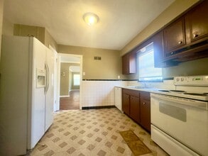 1104 Riverview Blvd in St. Louis, MO - Building Photo - Building Photo